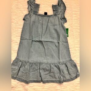 Gap for Good. Short flutter sleeves Supersoft.Made to feel like summer.